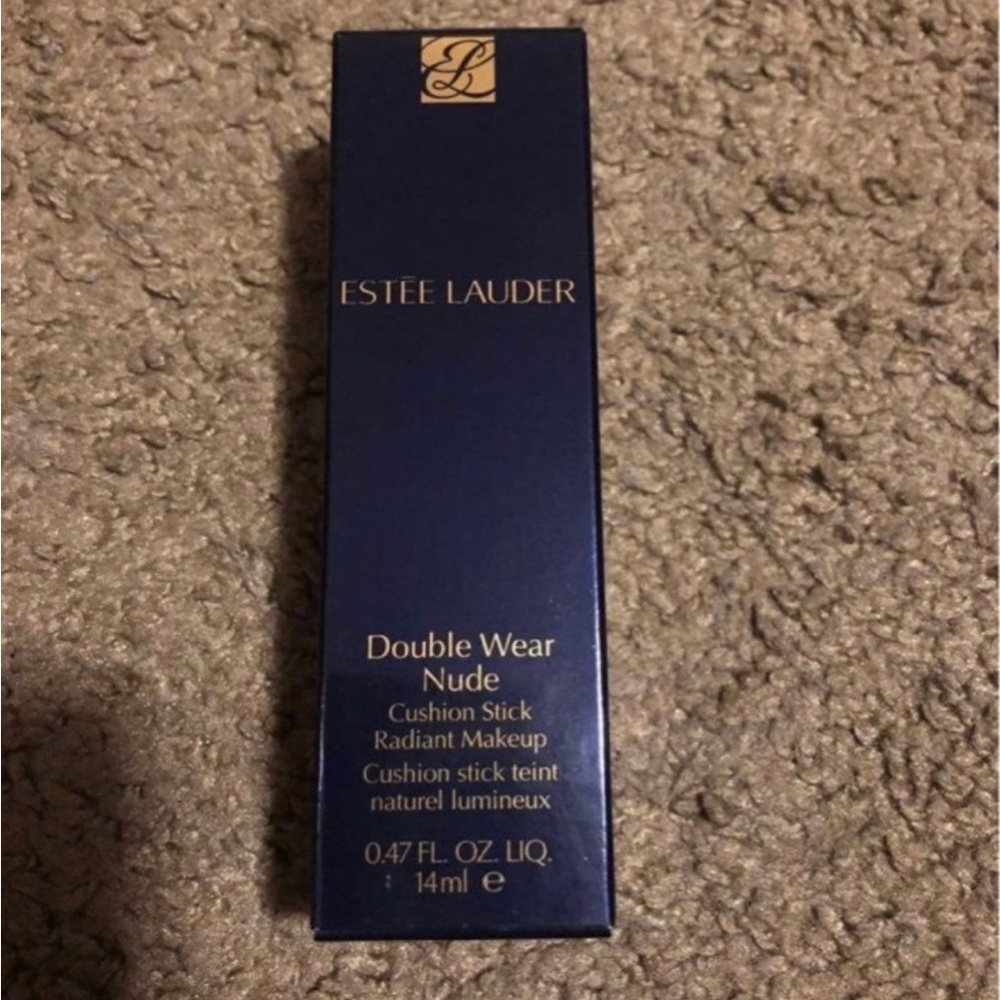 Estée Lauder Foundation